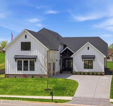 Welcome to 455 Old Barn Lane, a stunning Modern Farmhouse - photo 1