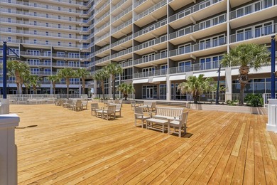 Welcome to Laketown Wharf 1510 -- your elevated escape in the - photo 32