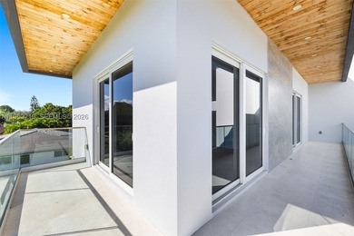 A recently completed modern residence offering refined scale - photo 32