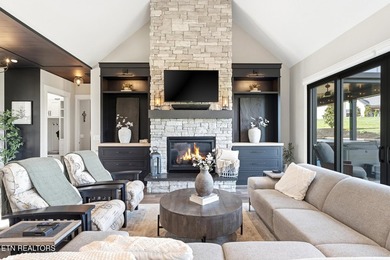 Welcome to 455 Old Barn Lane, a stunning Modern Farmhouse - photo 5