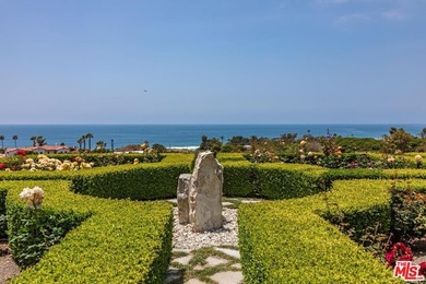 Private Malibu Ocean-View Estate on approx. 5 acres spanning 13 - photo 38
