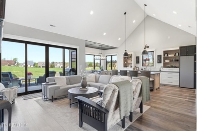 Welcome to 455 Old Barn Lane, a stunning Modern Farmhouse - photo 8