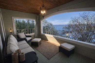 Sellers are a motivated military family. Discover an exceptional - photo 39