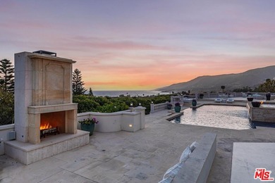 Private Malibu Ocean-View Estate on approx. 5 acres spanning 13 - photo 44