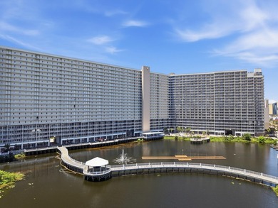 Welcome to Laketown Wharf 1510 -- your elevated escape in the - photo 44