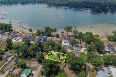 Barron Lake Lot For Sale in Niles Michigan