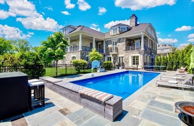 VILLANOVA HEIGHTS Stately & Spacious 8-Bd. Georgian-Style - photo 2