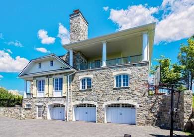VILLANOVA HEIGHTS Stately & Spacious 8-Bd. Georgian-Style - photo 4