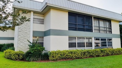 Beautifully updated 2-bedroom, 1-bath second-floor condo in the - photo 6