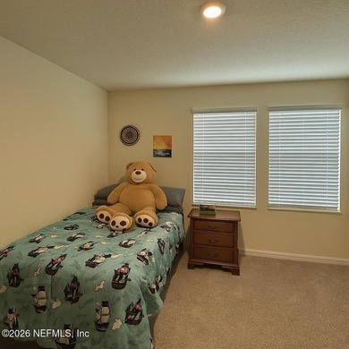 Well-maintained townhome just minutes from downtown and the - photo 8