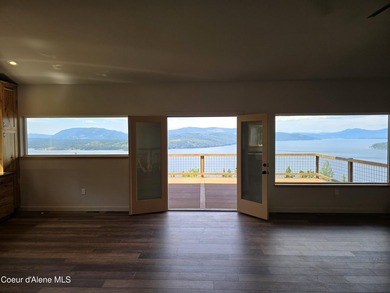 Mountain-Top Lake View Home on 13 Acres Bordering National - photo 13