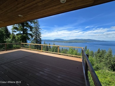 Mountain-Top Lake View Home on 13 Acres Bordering National - photo 16