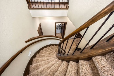 Welcome to The Tree House at Avondale Lane, a one-of-a-kind - photo 17