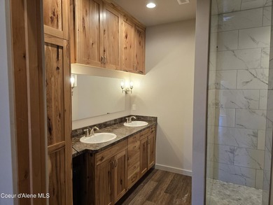 Mountain-Top Lake View Home on 13 Acres Bordering National - photo 29