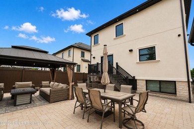 Welcome to 37 Torrice Loop - 2 Family Detach Home with a 1 - photo 37