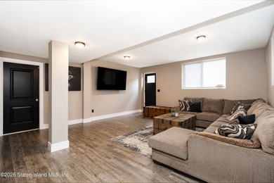 Welcome to 37 Torrice Loop - 2 Family Detach Home with a 1 - photo 42