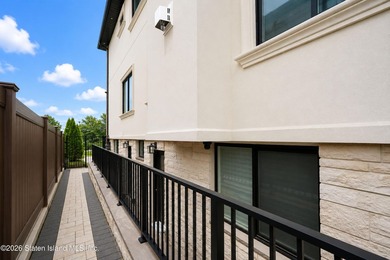Welcome to 37 Torrice Loop - 2 Family Detach Home with a 1 - photo 45