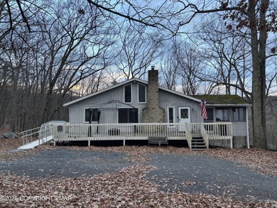 Mill Pond Home Sale Pending in Bushkill Pennsylvania