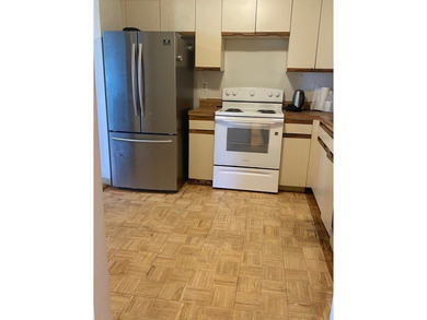 PRICE REDUCED. Waterfront 2 bedroom, 2 full bath unit. Panoramic - photo 4