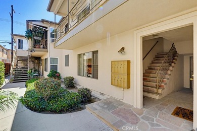 Don't miss this cute 1 bedroom, 1 bath condo, 3 blocks from the - photo 5