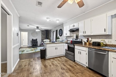 This spacious 3-bedroom, 2-bath home offers a rare opportunity - photo 9