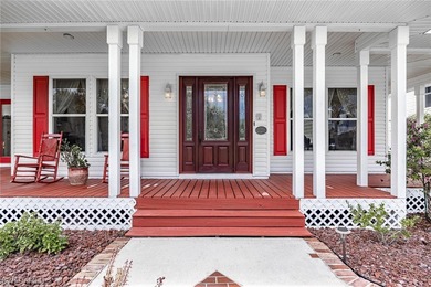 Welcome to this charming and inviting Mini-Ranch located in the - photo 3