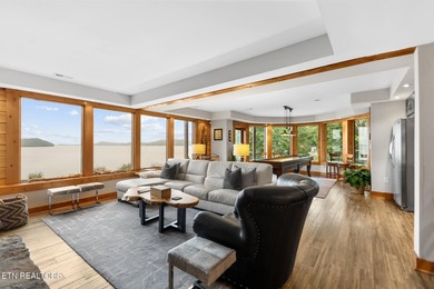 Rare Opportunity: Luxury Rustic-Modern Lakefront Retreat Wake up - photo 23