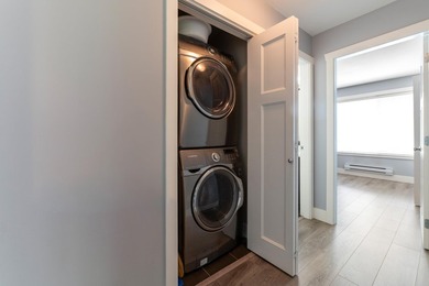 GUILDFORD GREEN complex! Fabulous CORNER unit offering nearly - photo 33