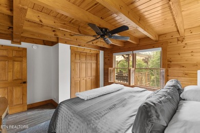 Rare Opportunity: Luxury Rustic-Modern Lakefront Retreat Wake up - photo 35