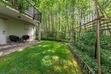 GUILDFORD GREEN complex! Fabulous CORNER unit offering nearly - photo 39