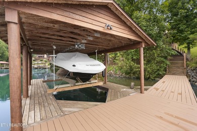 Rare Opportunity: Luxury Rustic-Modern Lakefront Retreat Wake up - photo 44