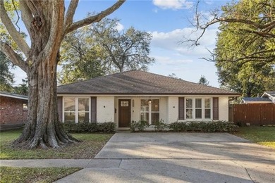 Lake Pontchartrain Home Active Under Contract in Metairie Louisiana