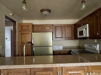 Unit is vacant, BBQ, Exercise room, meeting room, pool, on the