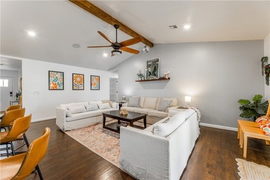 Welcome to The Bentonville Trailside Homestead, a beautifully - photo 3
