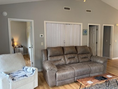Don't miss out on this desirable top floor end unit offering - photo 14