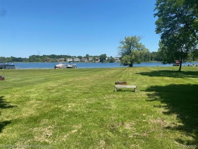 Lake Home For Sale in Wixom, Michigan