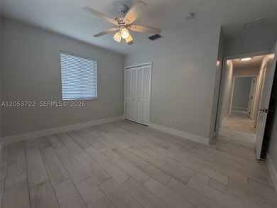 Ideally located just minutes from Coral Gables and South Miami - photo 34