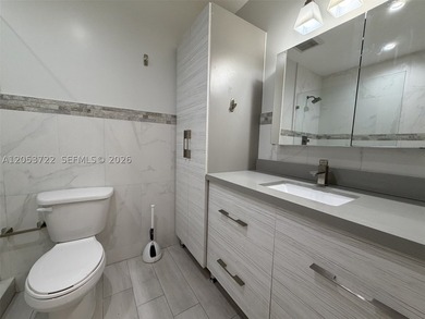 Ideally located just minutes from Coral Gables and South Miami - photo 38
