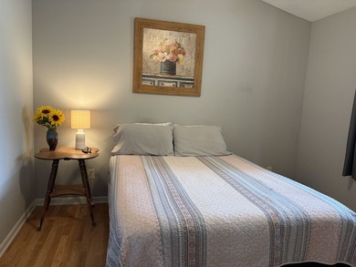 Don't miss out on this desirable top floor end unit offering - photo 43