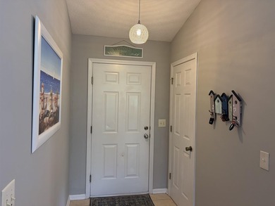Don't miss out on this desirable top floor end unit offering - photo 50