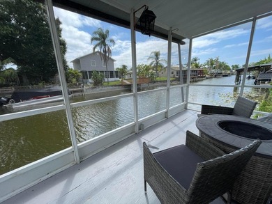 Welcome to this solid waterfront 2-bedroom, 2-bathroom - photo 7