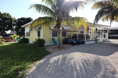 Welcome to this solid waterfront 2-bedroom, 2-bathroom - photo 8