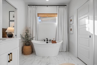 Welcome to this beautiful 4-bedroom, 3.5-bath lake home in the - photo 26