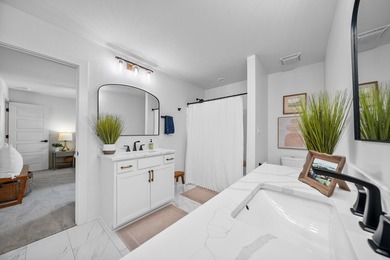 Welcome to this beautiful 4-bedroom, 3.5-bath lake home in the - photo 31
