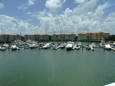 Perfect Location overlooking the wisest part of the Harbour Isle - photo 1
