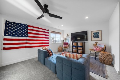 Welcome to this beautiful 4-bedroom, 3.5-bath lake home in the - photo 33