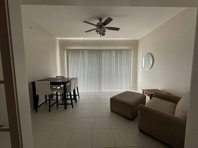 Perfect Location overlooking the wisest part of the Harbour Isle - photo 4