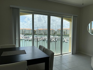 Perfect Location overlooking the wisest part of the Harbour Isle - photo 5