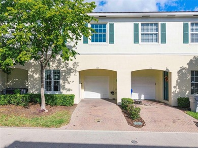 (private lake, pond, creek) Townhome/Townhouse For Sale in Pompano Beach Florida
