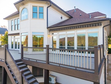 A rare find: Quality Custom built Lake house. 121 feet of water - photo 12